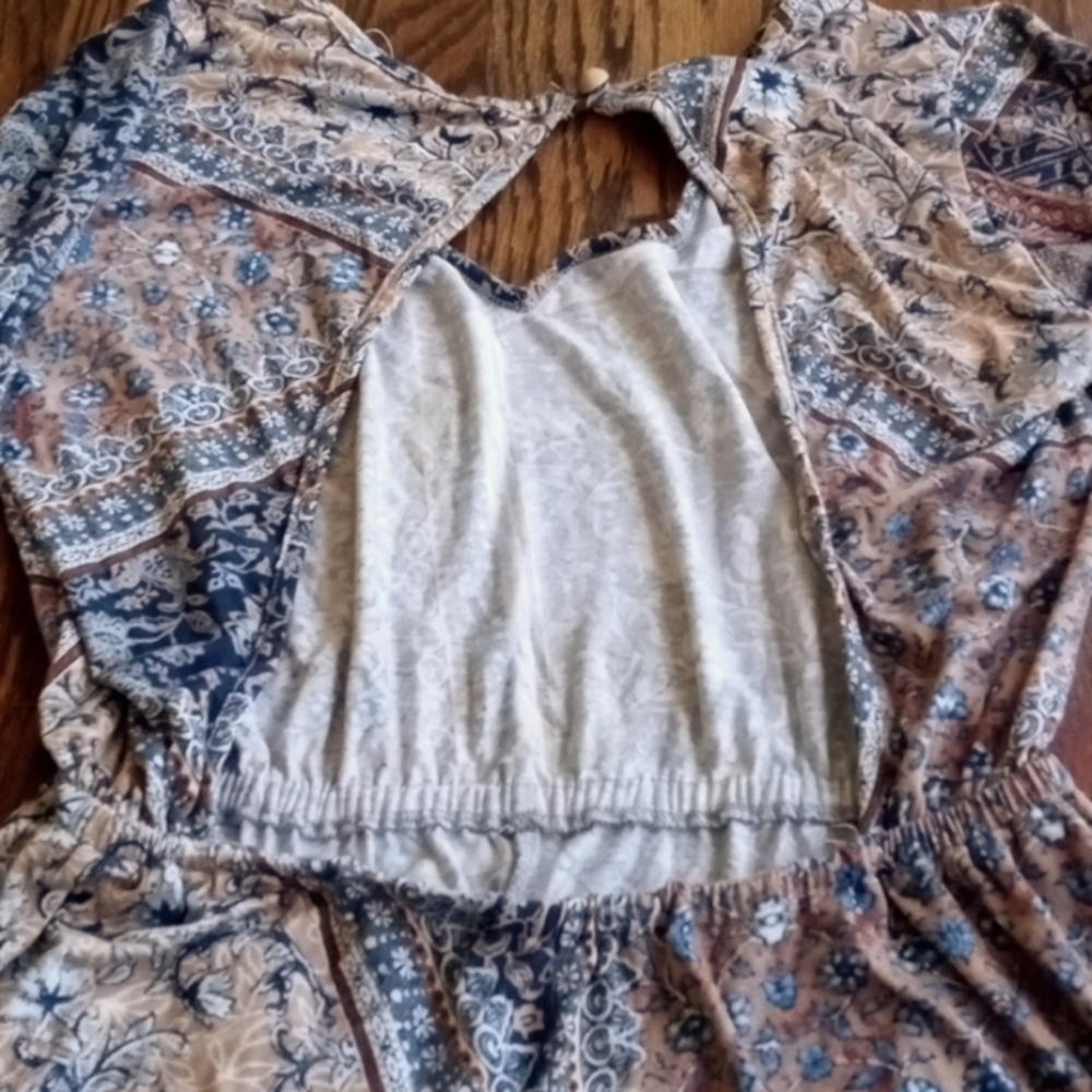Fun Romper - Picture 2 of 5